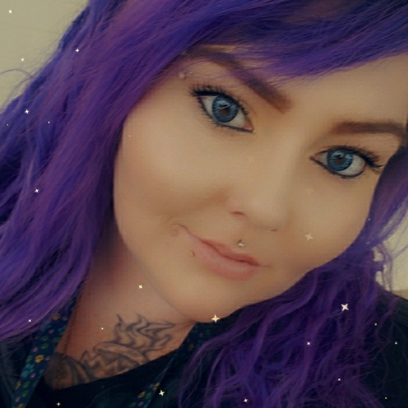 Meet your Posher, Sara - Picture 2 of 16